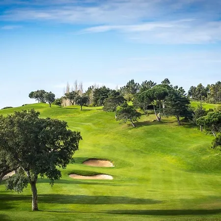 Cascais 400 M From *