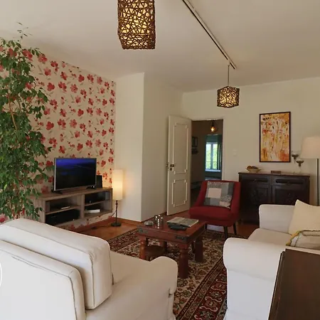 Cascais 400 M From Apartman *