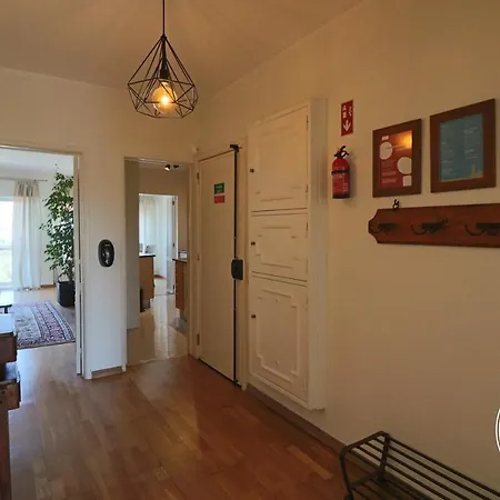 Cascais 400 M From Apartman Estoril