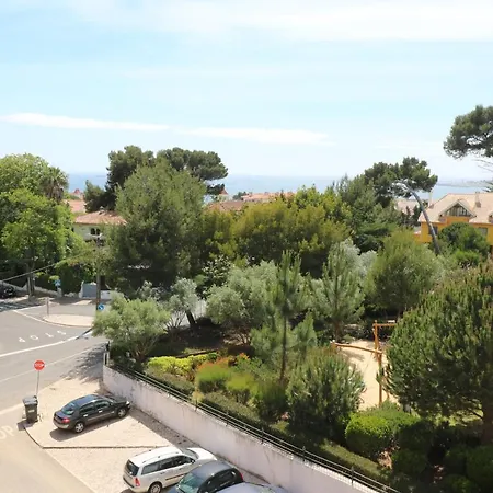 Apartment Cascais 400 M From *