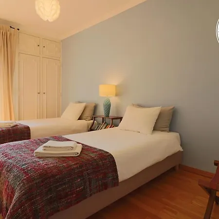 Cascais 400 M From Apartman Estoril