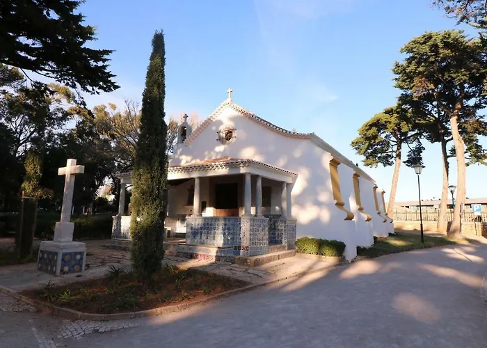 Cascais 400 M From *